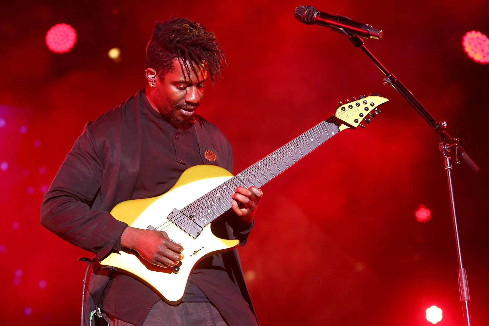 Tosin Abasi